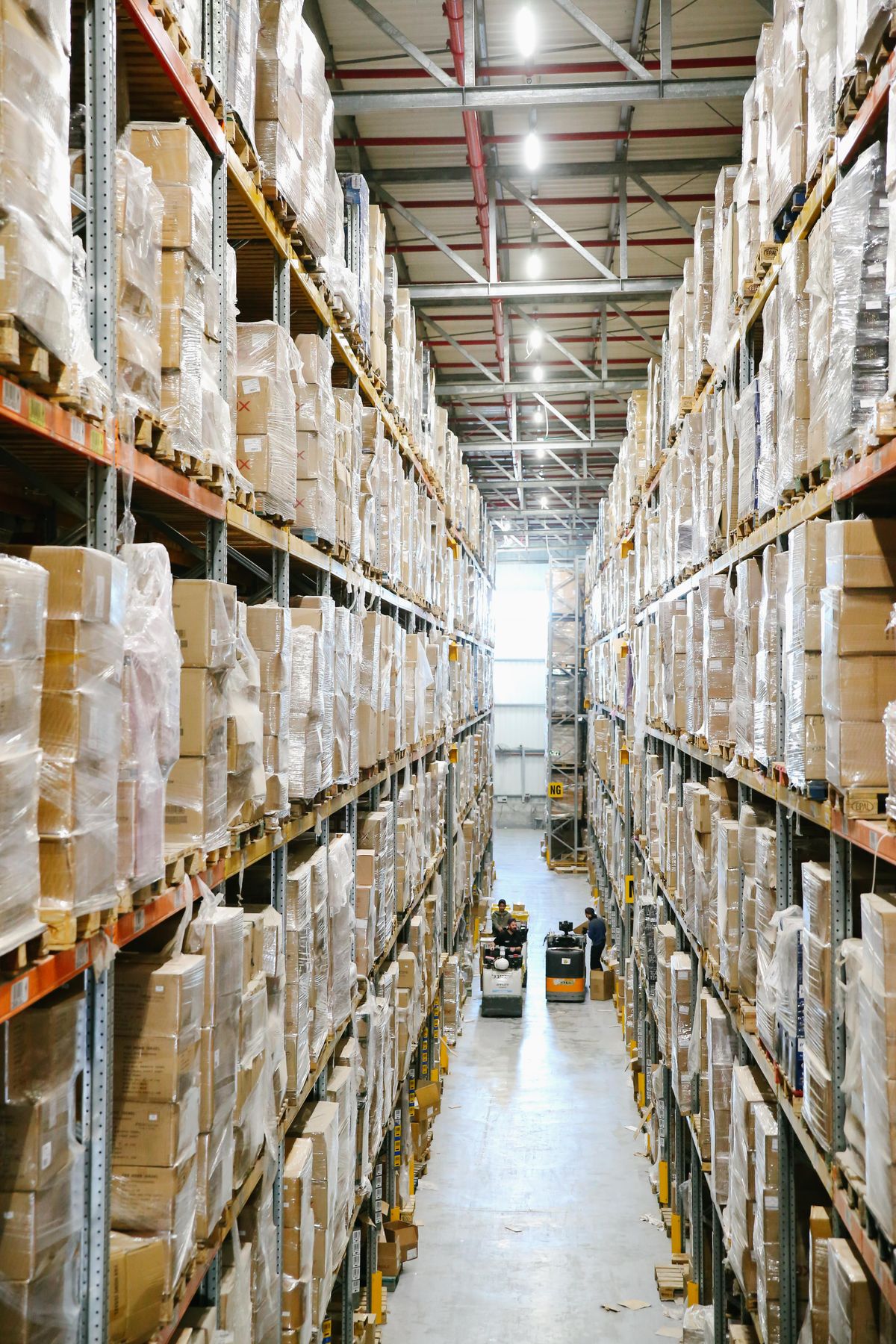 2. Agente Inteligente de Compras y Abastecimiento
